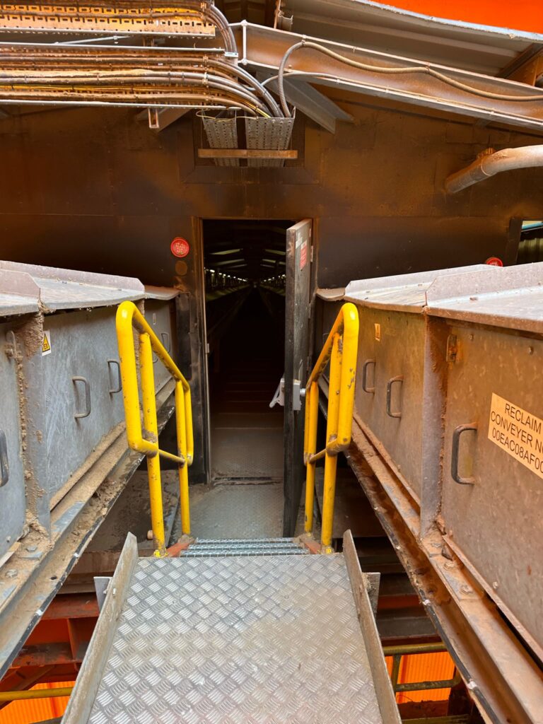 PHOTO-2024-12-10-16-42-06 PHOTO 2024 12 10 16 42 06